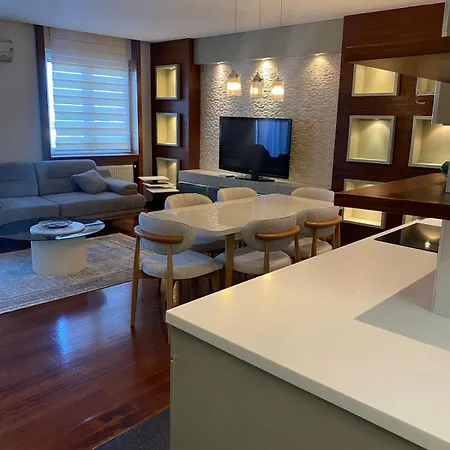 Modern 2br Flat Near Nisantasi * イスタンブール